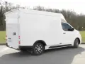 Un fourgon blanc Durisotti, prêt à transporter vos biens en toute liberté.