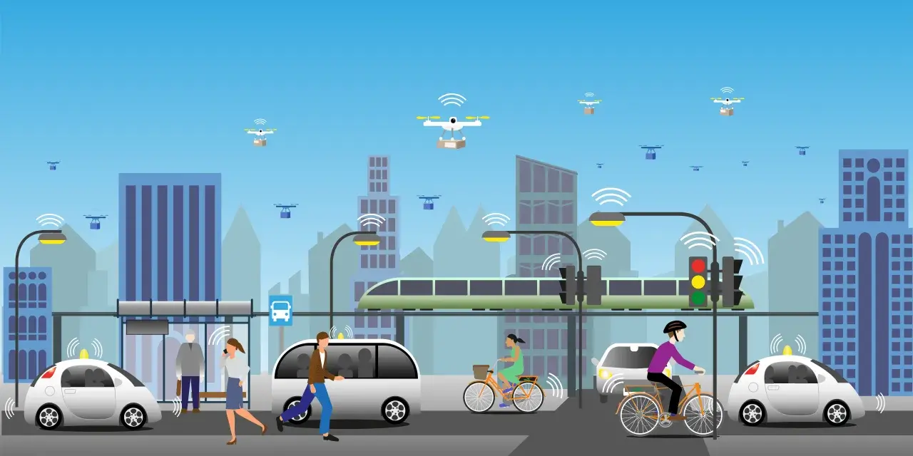 Scène urbaine futuriste illustrant la mobilité urbaine définition : voitures autonomes, drones de livraison, tramway, vélos et piétons connectés.