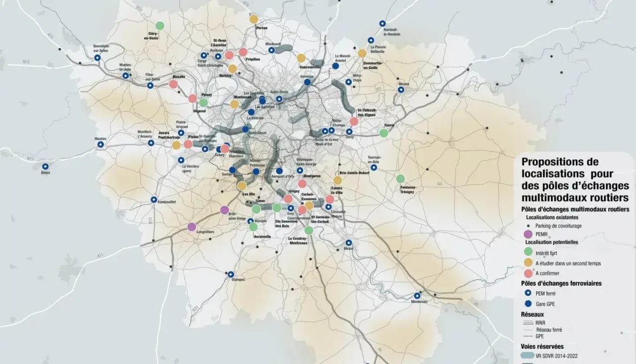 Carte des propositions de localisation pour des pôles d'échanges multimodaux routiers, essentielle à l'analyse de la mobilité urbaine.