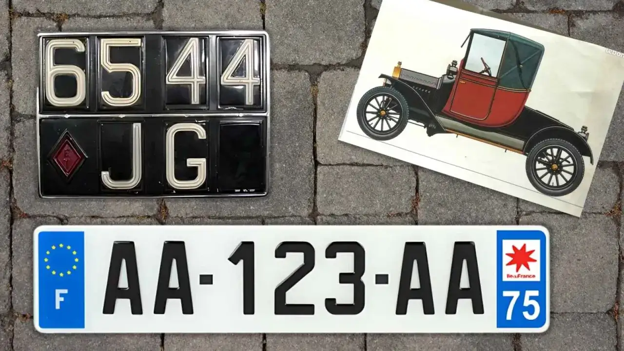 Plaques d'immatriculation anciennes et modernes, dont une avec l'année 75, à côté d'une illustration de voiture ancienne.