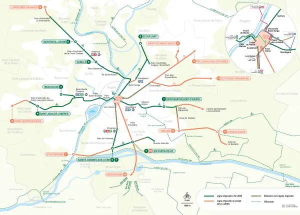 Carte des lignes de tramway et véloroutes d'Angers, montrant les itinéraires et les stations.